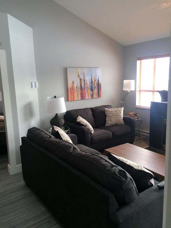 Tyndalstone Lodge 3 Bedroom In The Heart Of Village North Whistler Exterior foto