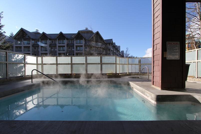 Tyndalstone Lodge 3 Bedroom In The Heart Of Village North Whistler Exterior foto