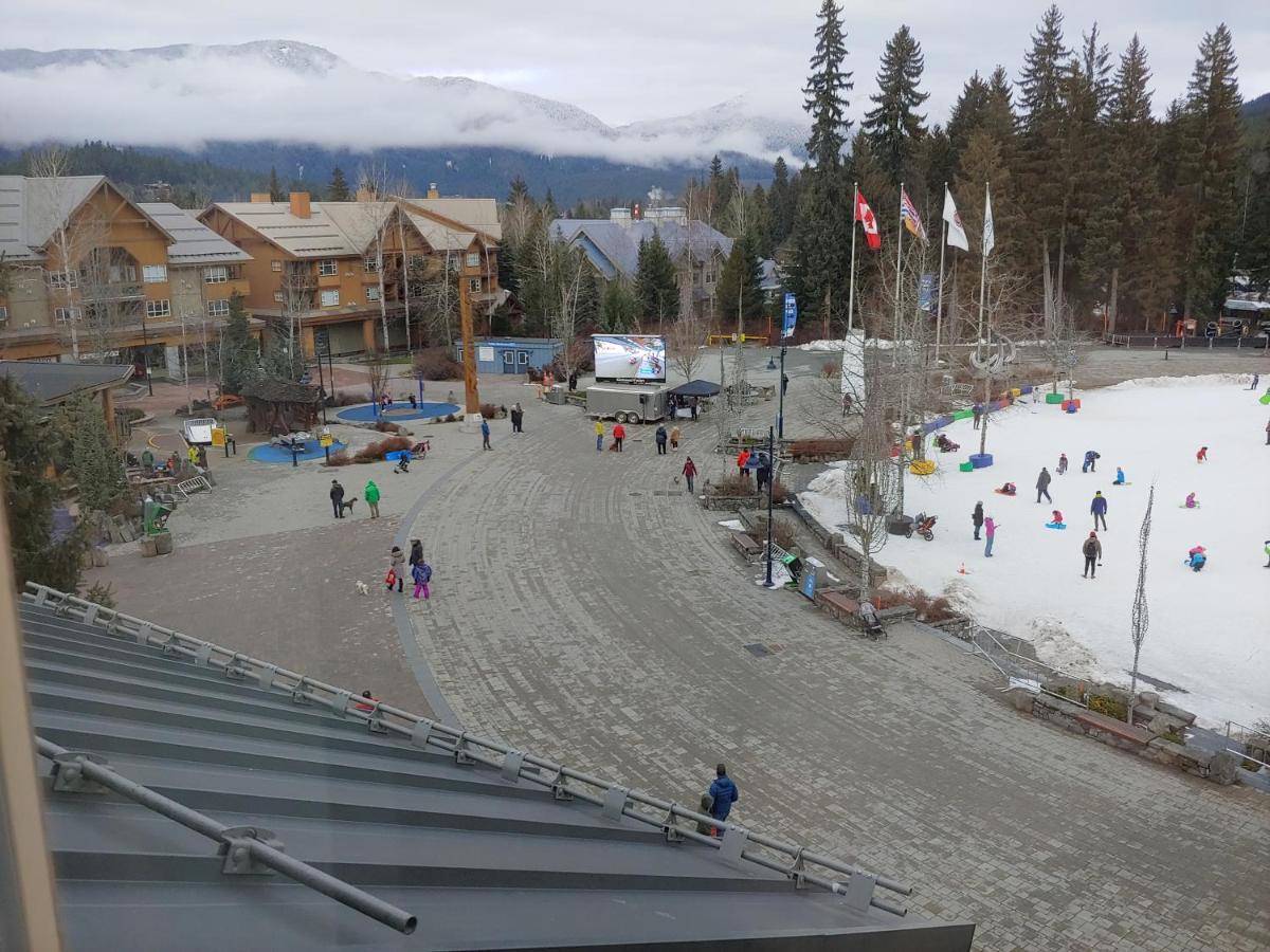 Tyndalstone Lodge 3 Bedroom In The Heart Of Village North Whistler Exterior foto