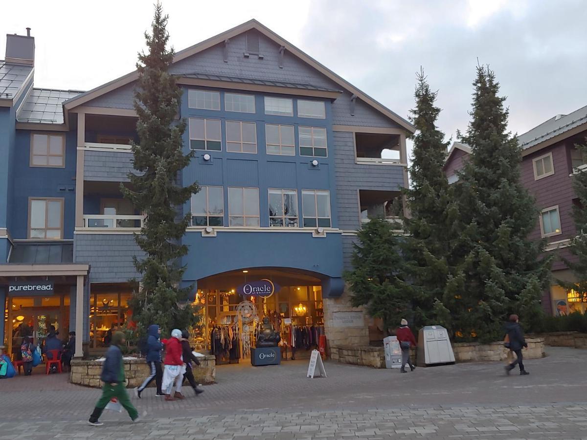 Tyndalstone Lodge 3 Bedroom In The Heart Of Village North Whistler Exterior foto
